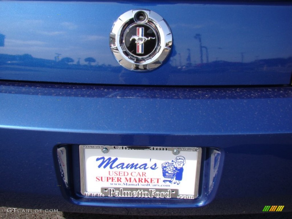 2007 Mustang V6 Deluxe Coupe - Vista Blue Metallic / Medium Parchment photo #28