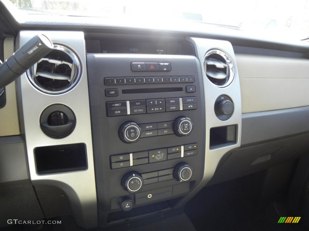 2010 F150 XLT SuperCrew - Dark Blue Pearl Metallic / Tan photo #19