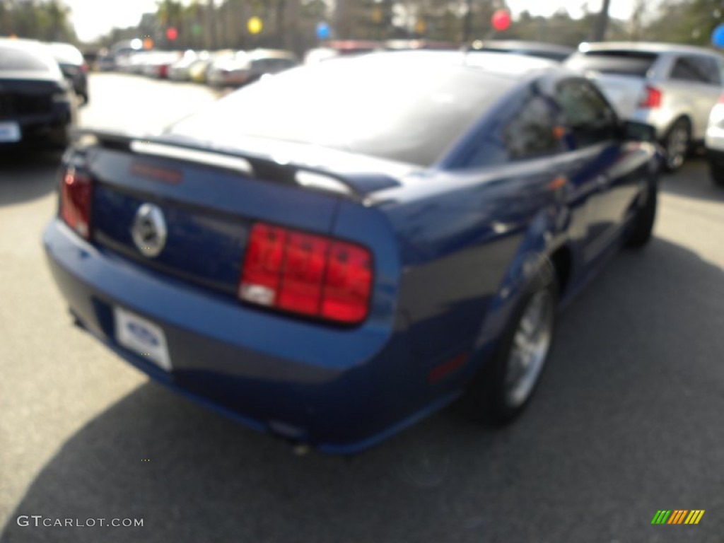 2006 Mustang GT Premium Coupe - Vista Blue Metallic / Light Graphite photo #10