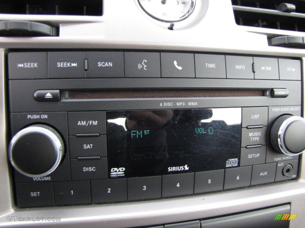 2010 Chrysler Sebring Touring Convertible Audio System Photo #60615728