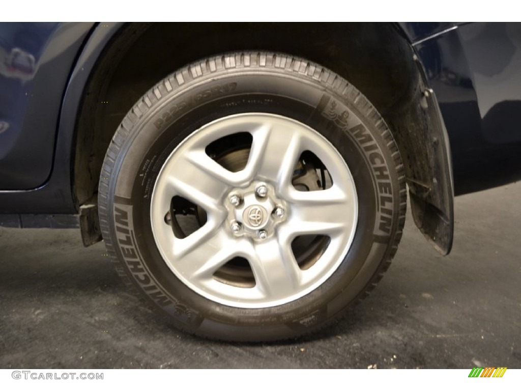 2006 Toyota RAV4 Standard RAV4 Model Wheel Photo #60616011