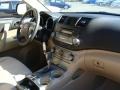 Black - Highlander V6 4WD Photo No. 22