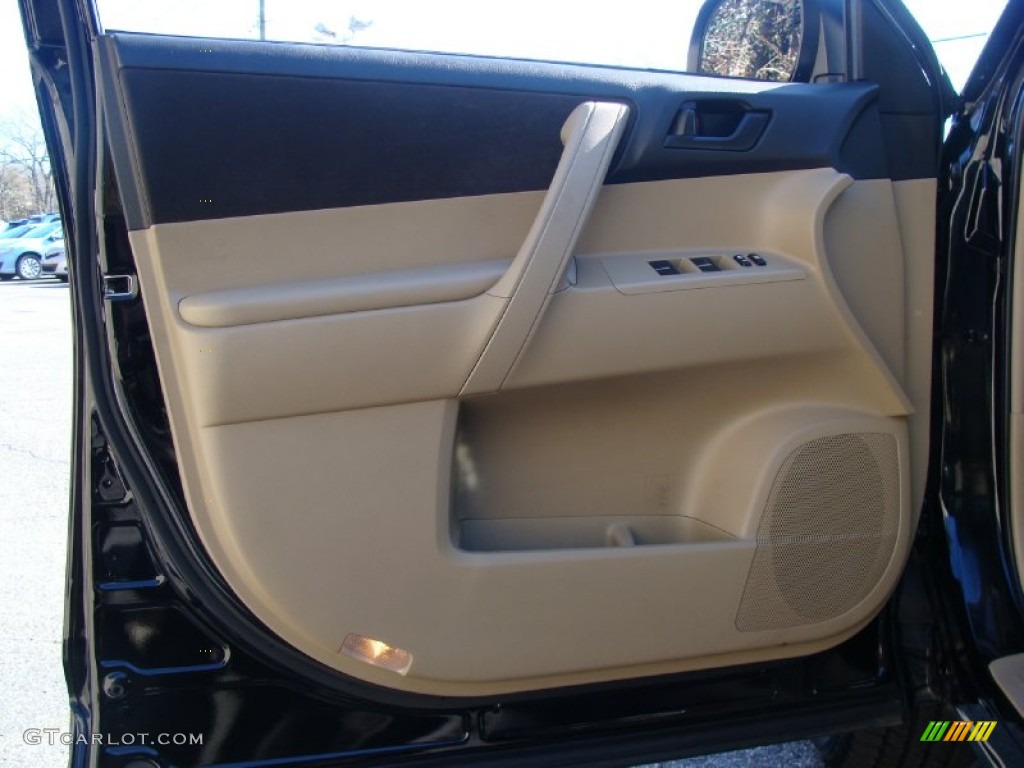 2009 Highlander V6 4WD - Black / Sand Beige photo #24