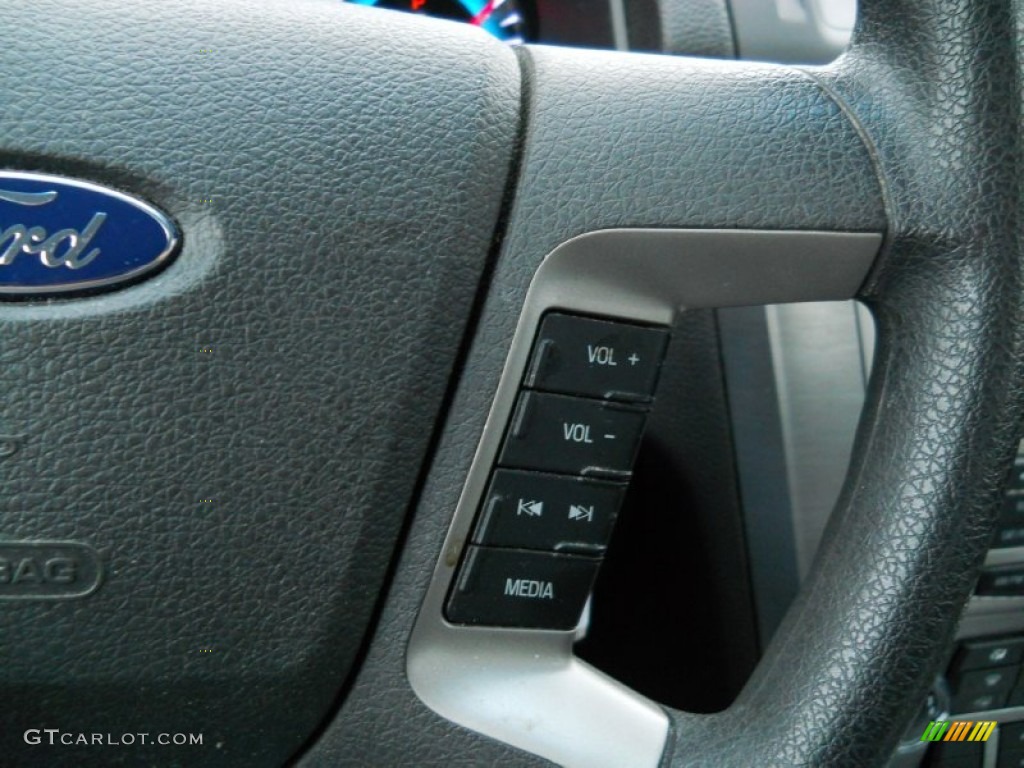 2010 Fusion SE V6 - Tuxedo Black Metallic / Charcoal Black photo #10