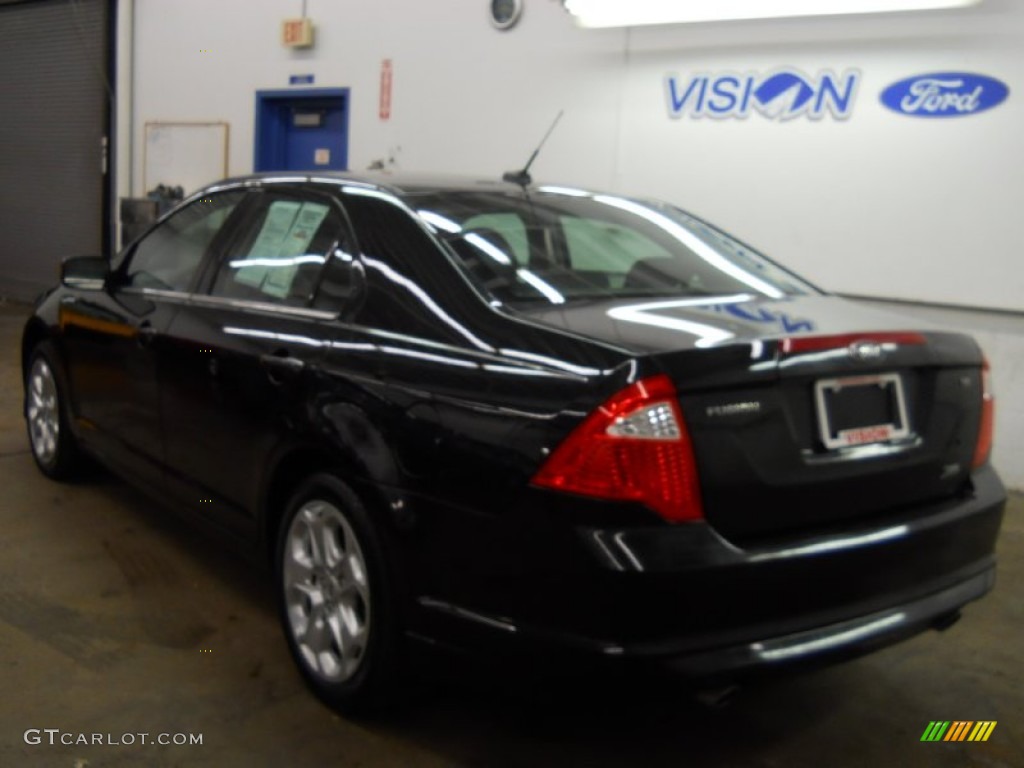 2010 Fusion SE V6 - Tuxedo Black Metallic / Charcoal Black photo #16