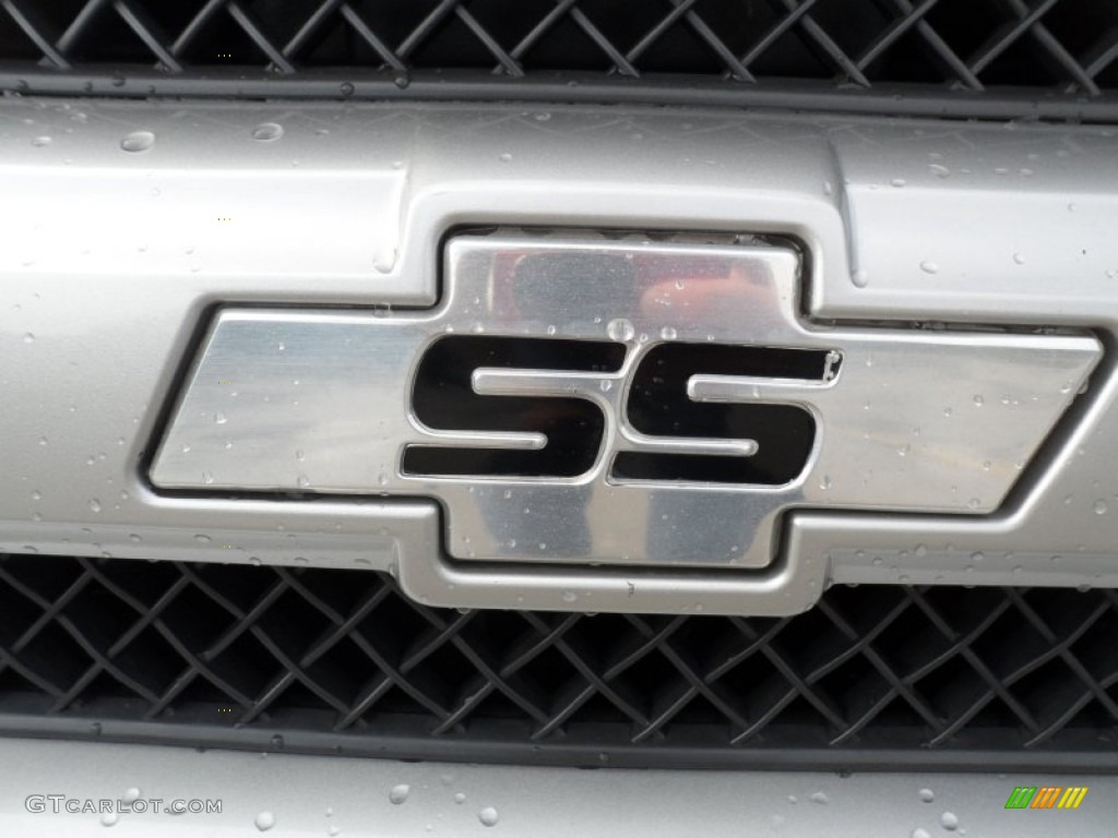 2008 Chevrolet TrailBlazer SS Marks and Logos Photos