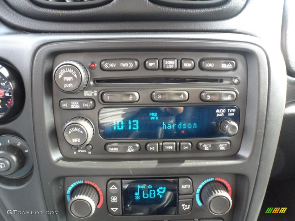 2008 Chevrolet TrailBlazer SS Audio System Photo #60619999