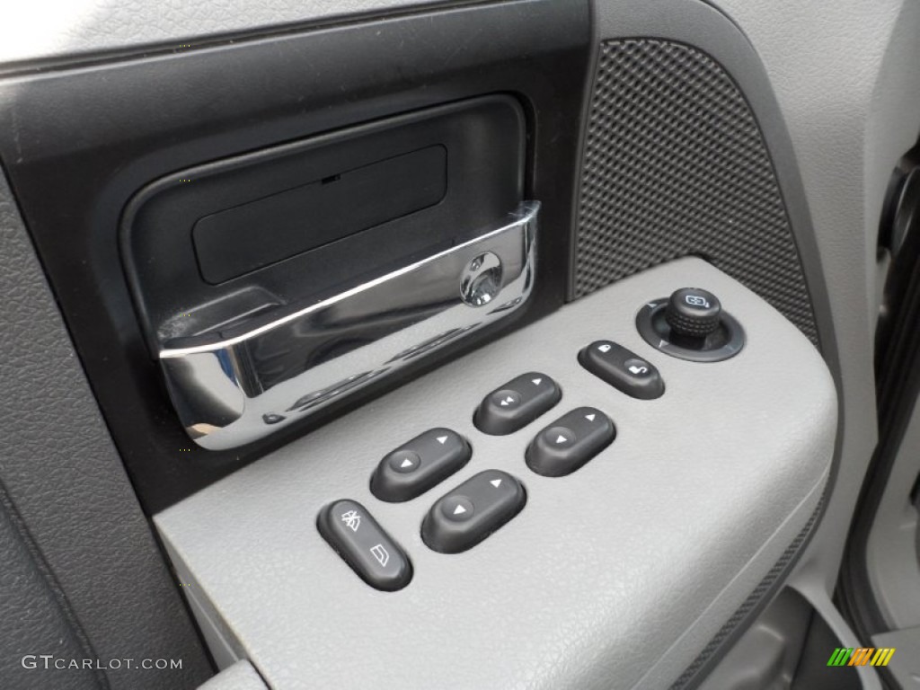 2005 F150 XLT SuperCrew - Dark Shadow Grey Metallic / Medium Flint/Dark Flint Grey photo #26