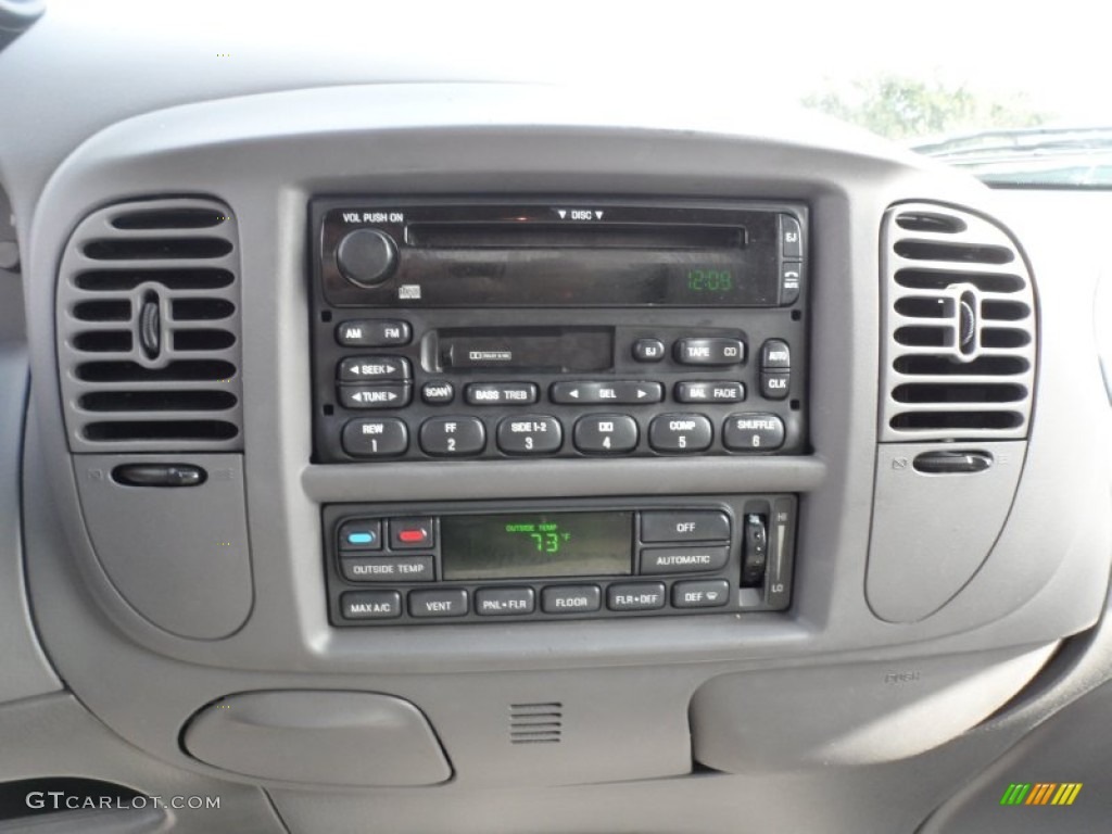 2003 Ford F150 Lariat SuperCrew Controls Photos