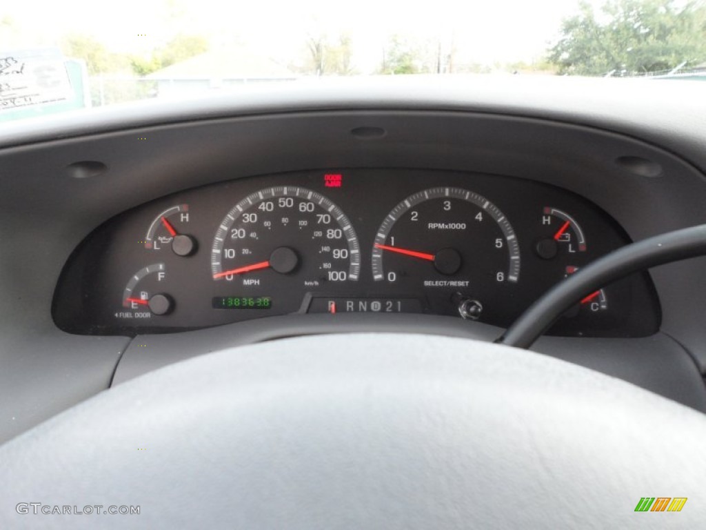 2003 Ford F150 Lariat SuperCrew Gauges Photo #60621032