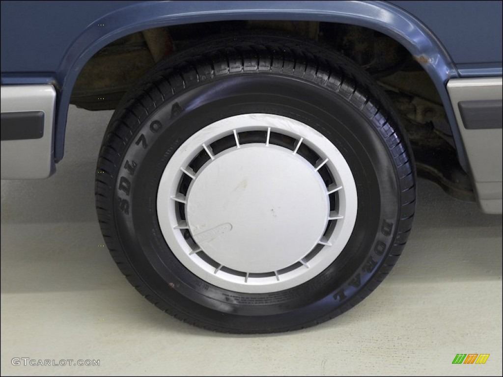 1991 Volkswagen Vanagon GL w/Wheelchair Access Wheel Photo #60625948