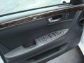 2009 White Diamond Tricoat Cadillac DTS   photo #14