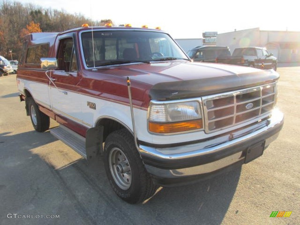 1995 F150 XLT Regular Cab 4x4 - Electric Currant Red Pearl / Red photo #4