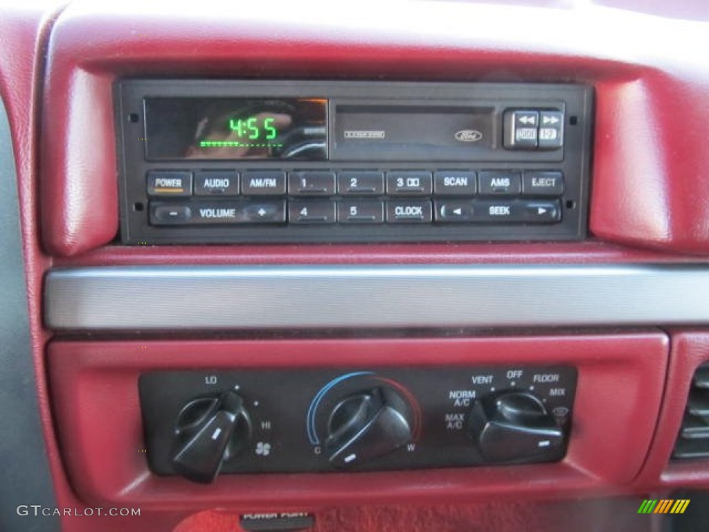 1995 F150 XLT Regular Cab 4x4 - Electric Currant Red Pearl / Red photo #9