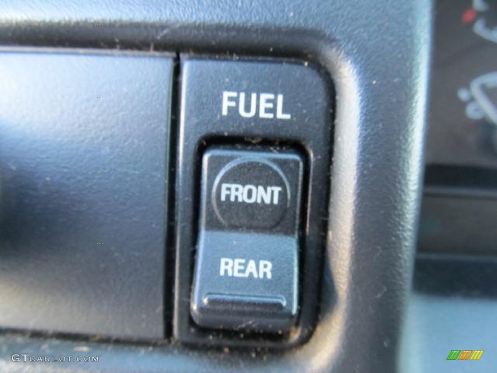 1995 F150 XLT Regular Cab 4x4 - Electric Currant Red Pearl / Red photo #12