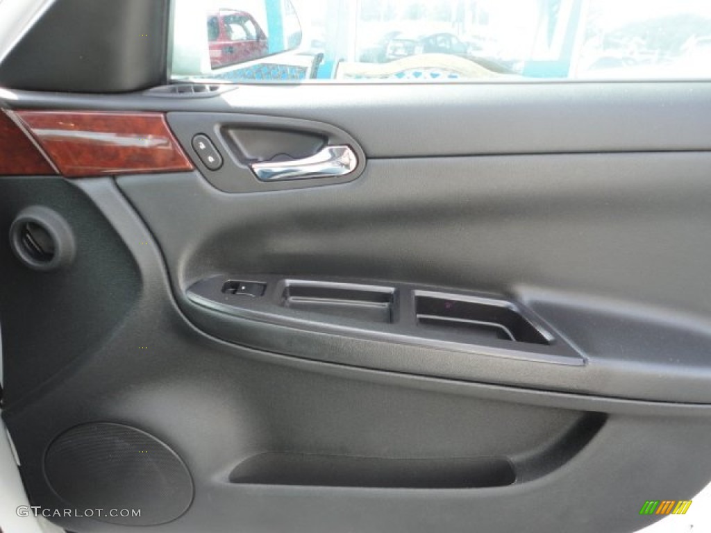 2009 Impala LS - White / Ebony photo #14