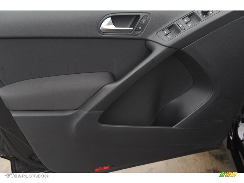 2012 Tiguan S - Deep Black Metallic / Black photo #8