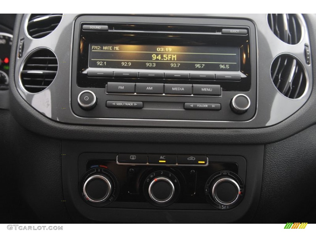 2012 Tiguan S - Deep Black Metallic / Black photo #16