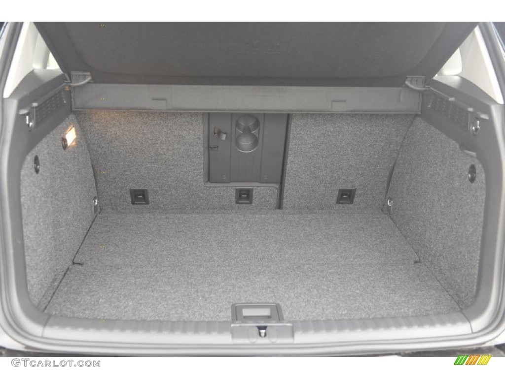 2012 Tiguan S - Deep Black Metallic / Black photo #22