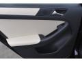 Black - Jetta SE Sedan Photo No. 18