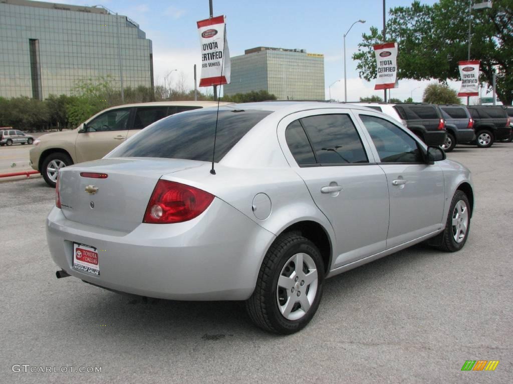 2007 Cobalt LS Sedan - Ultra Silver Metallic / Gray photo #6