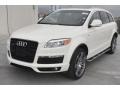 Calla White 2009 Audi Q7 4.2 Prestige quattro Exterior