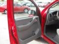 Red Alert - Frontier SE Crew Cab Photo No. 9