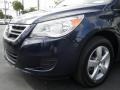 2009 Atlantis Blue Metallic Volkswagen Routan SE  photo #4