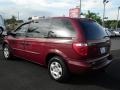 2001 Dark Garnet Red Pearlcoat Dodge Caravan SE  photo #8