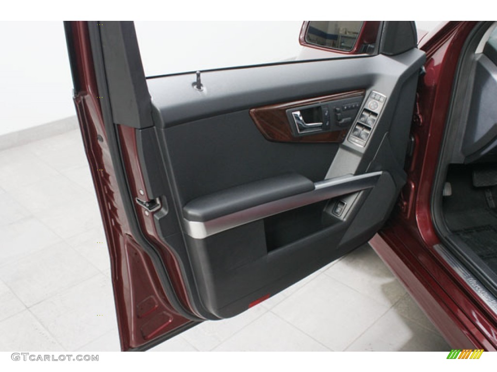 2011 Mercedes-Benz GLK 350 4Matic Black Door Panel Photo #60646921