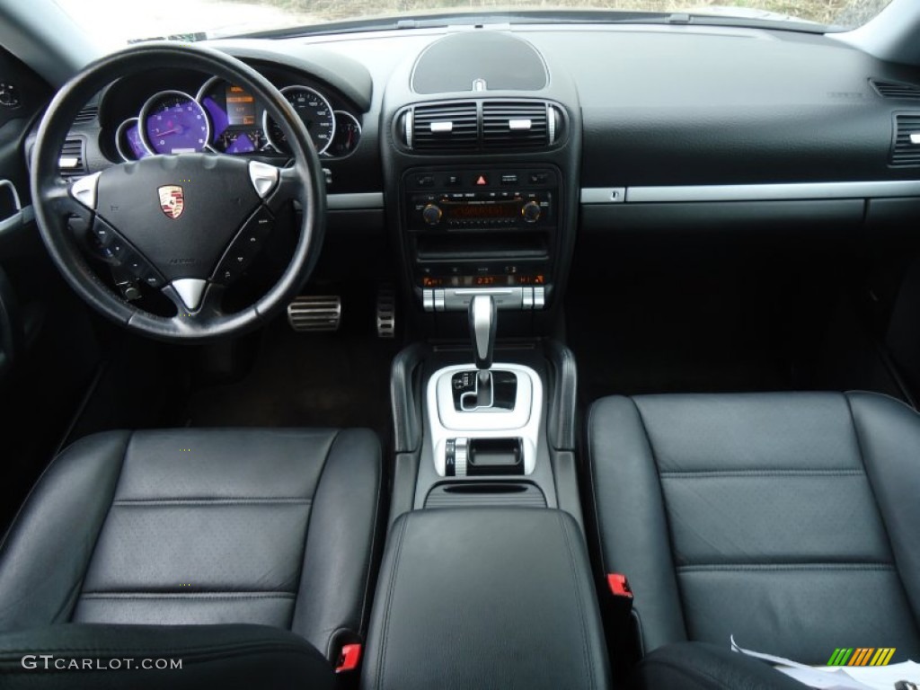 2006 Porsche Cayenne S Black Dashboard Photo #60647590