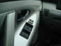 Super White - Camry SE Photo No. 17