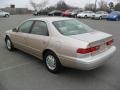 1999 Cashmere Beige Metallic Toyota Camry LE  photo #2