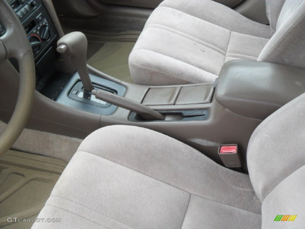 1999 Camry LE - Cashmere Beige Metallic / Gray photo #8