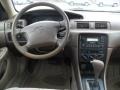 1999 Cashmere Beige Metallic Toyota Camry LE  photo #16