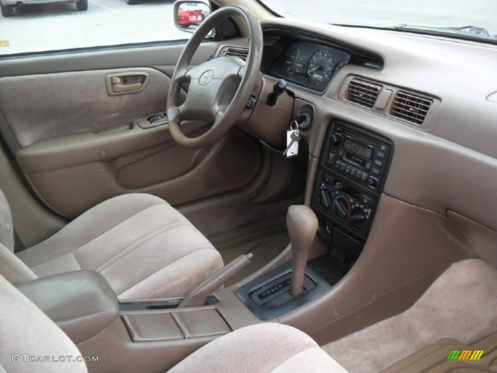1999 Camry LE - Cashmere Beige Metallic / Gray photo #21