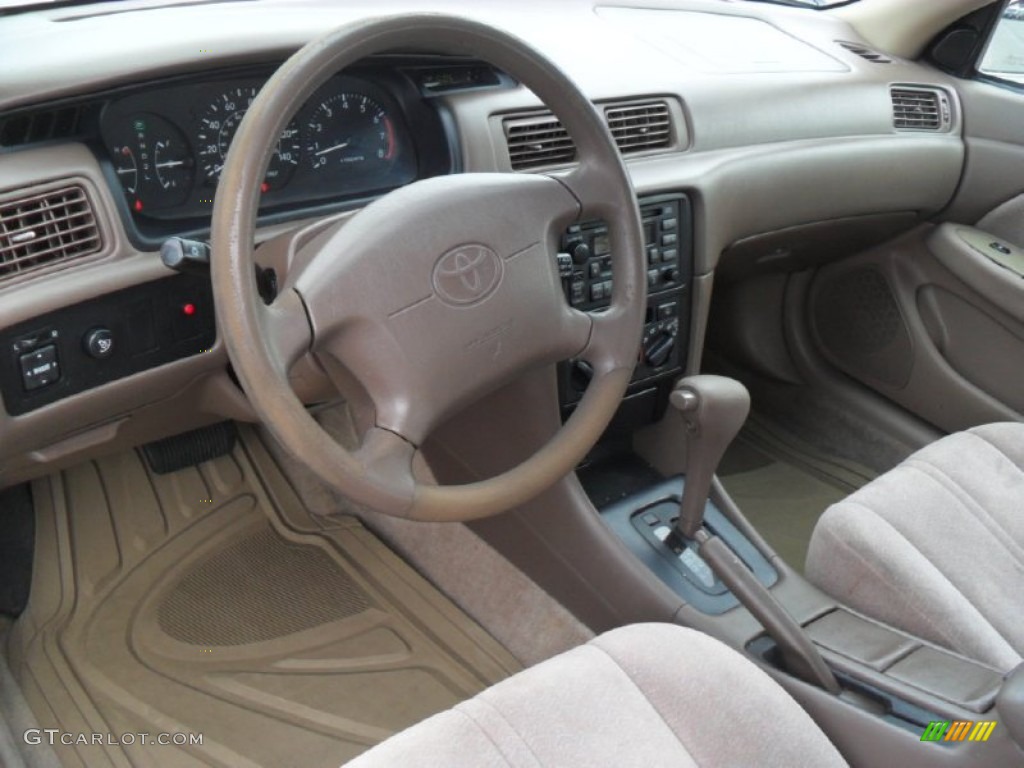 1999 Camry LE - Cashmere Beige Metallic / Gray photo #25