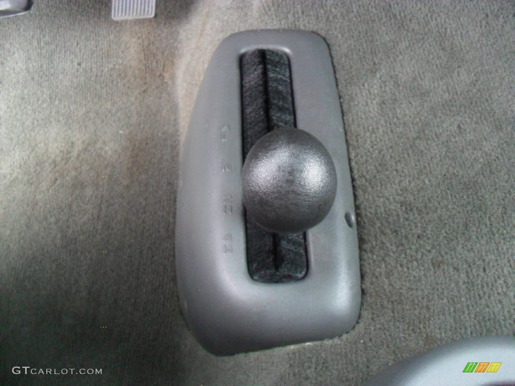2007 Silverado 1500 Classic LS Extended Cab 4x4 - Graystone Metallic / Dark Charcoal photo #11