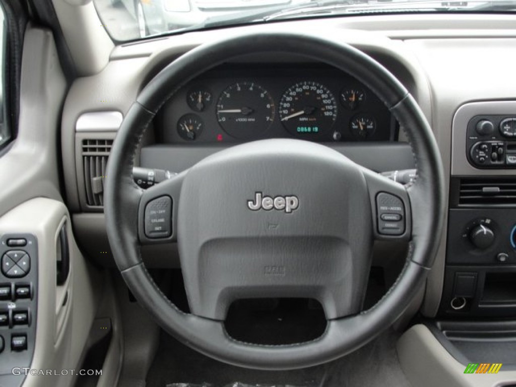 2004 Grand Cherokee Laredo - Bright Silver Metallic / Taupe photo #23