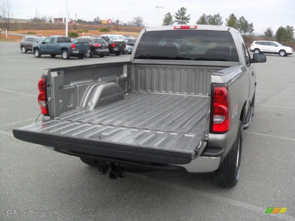 2007 Silverado 1500 Classic LS Extended Cab 4x4 - Graystone Metallic / Dark Charcoal photo #17