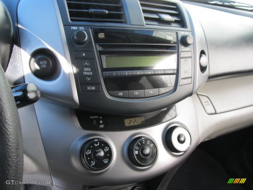 2008 Toyota RAV4 I4 Controls Photo #60659900