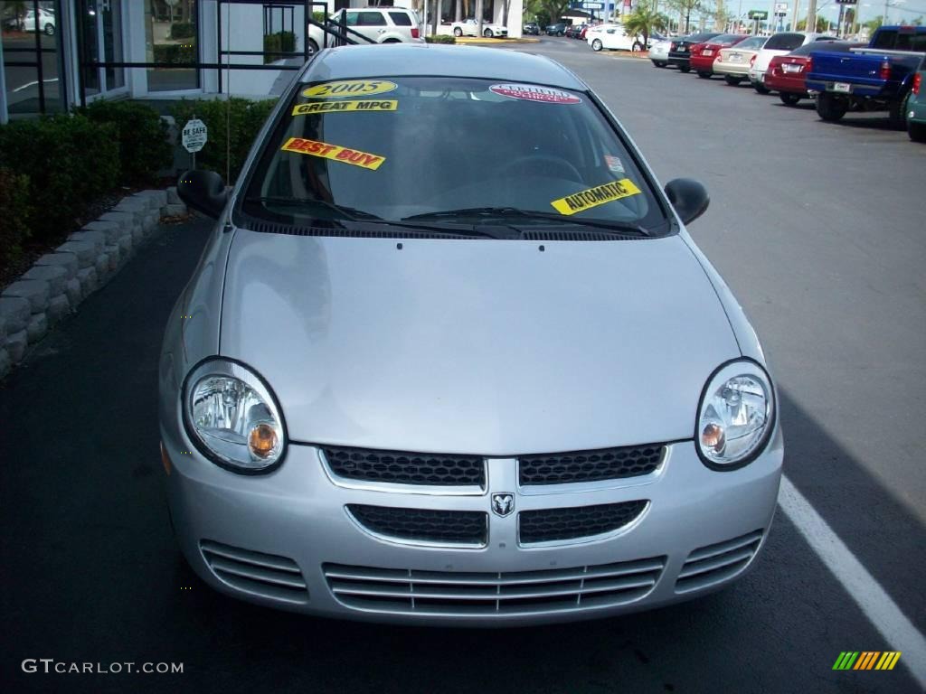 2005 Neon SXT - Bright Silver Metallic / Dark Slate Gray photo #6