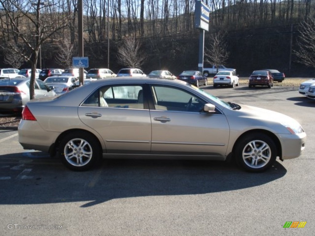 2006 Accord EX-L Sedan - Desert Mist Metallic / Ivory photo #4