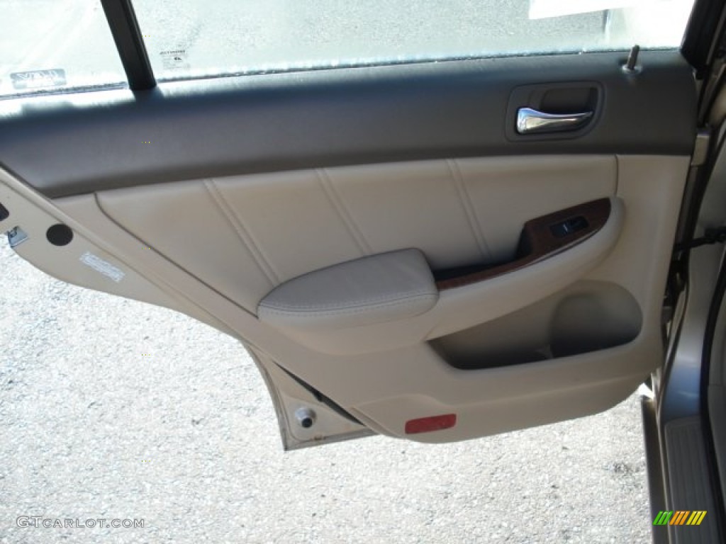 2006 Accord EX-L Sedan - Desert Mist Metallic / Ivory photo #17