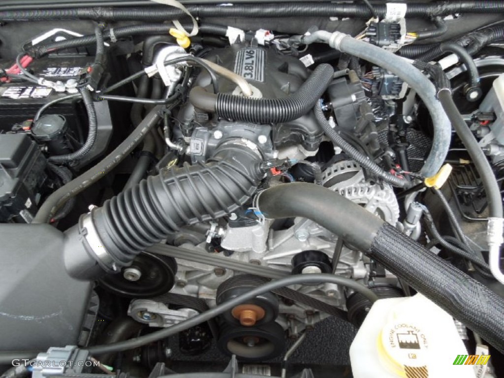 2009 Jeep Wrangler Unlimited X Engine Photos