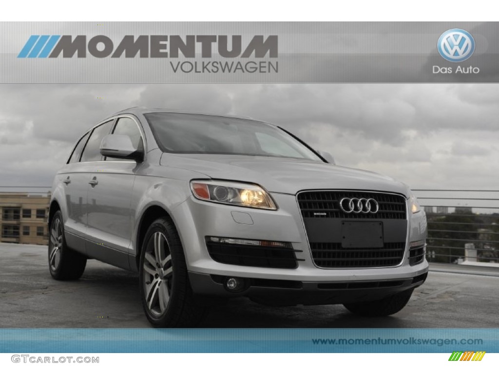 2007 Light Silver Metallic Audi Q7 4.2 Premium quattro 60657232 Photo