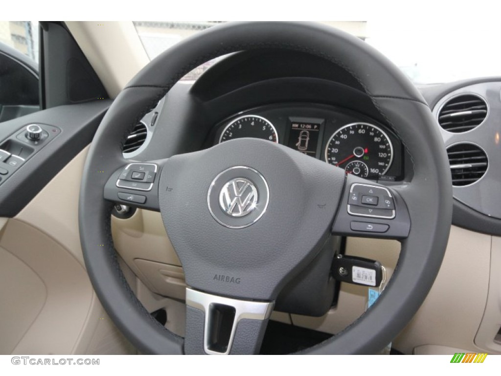 2012 Tiguan SE - Deep Black Metallic / Beige photo #8