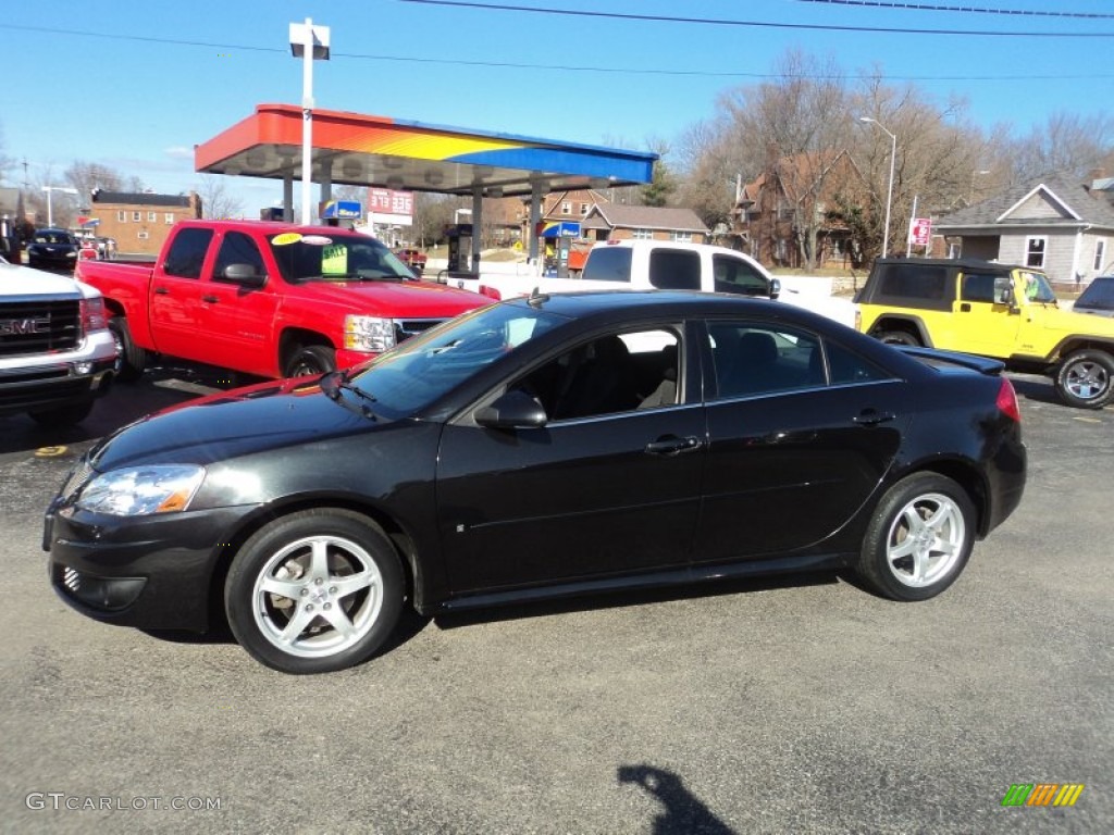 Carbon Black Metallic Pontiac G6