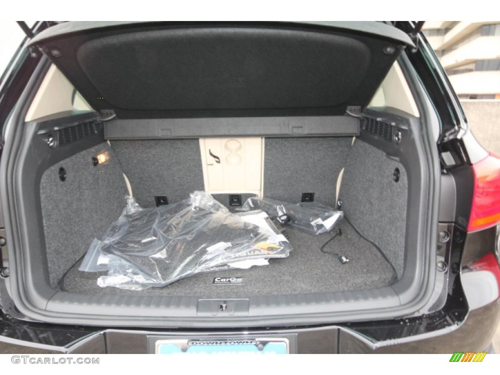 2012 Tiguan SE - Deep Black Metallic / Beige photo #15