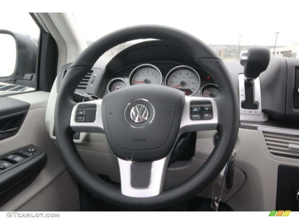 2012 Volkswagen Routan S Steering Wheel Photos